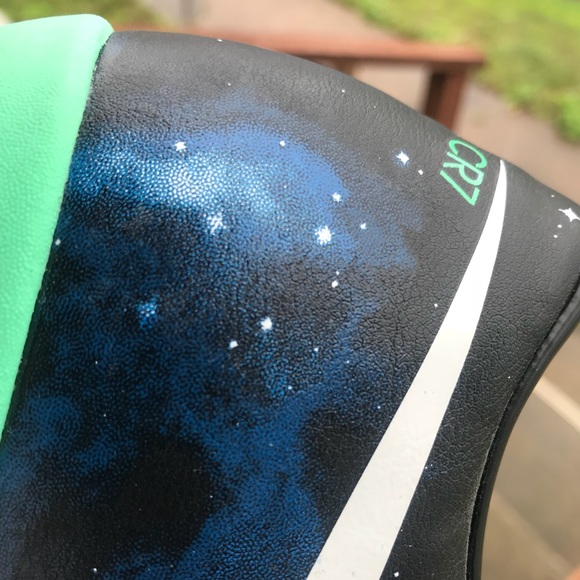 SOLD Nike Mercurial Victory Galaxy Limited Edition - Picture 5 of 8
